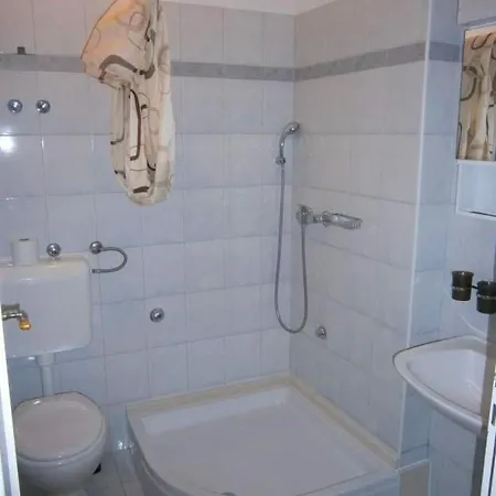 Keti 3 Nv - 2 Pax With Terrace And Private Parking Apartment Novi Vinodolski
