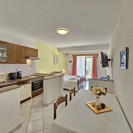 Apartment Keti 3 Nv - 2 Pax With Terrace And Private Parking