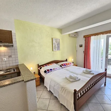 Apartment Keti 3 Nv - 2 Pax With Terrace And Private Parking Novi Vinodolski