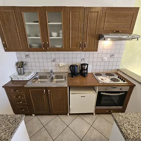 Apartman Keti 3 Nv - 2 Pax With Terrace And Private Parking Novi Vinodolski