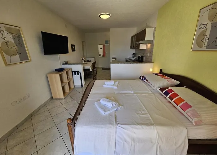 Keti 3 Nv - 2 Pax With Terrace And Private Parking Lägenhet