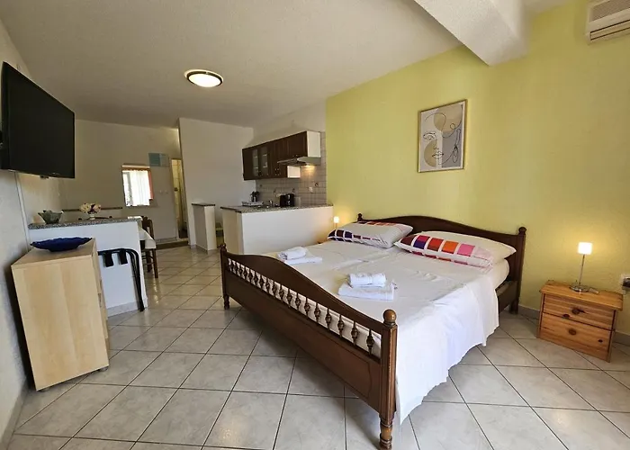 Keti 3 Nv - 2 Pax With Terrace And Private Parking